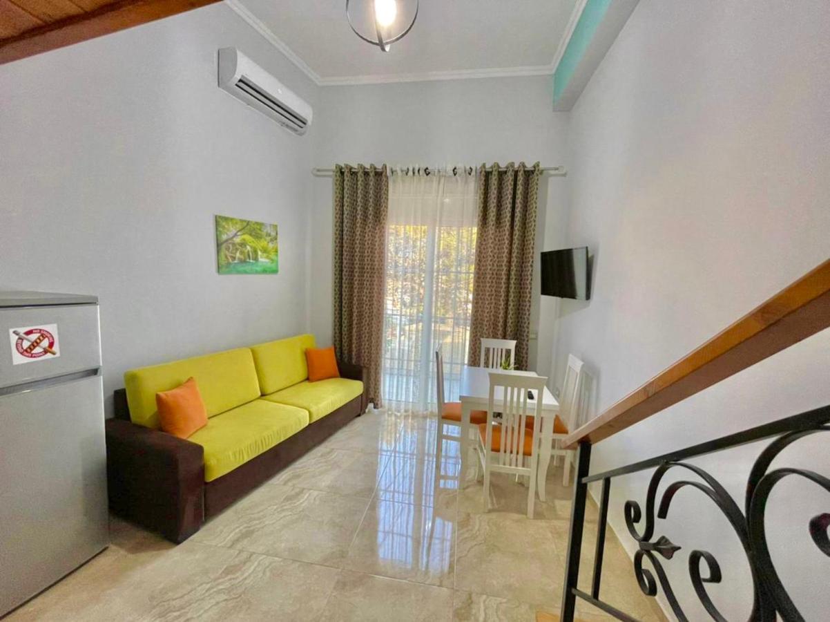 Crown Deluxe Apartments Sarandë Exterior foto